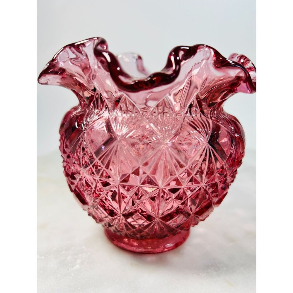 Vtg Fenton Purple Amethyst‎ Vase Ruffled Rim Star Diamond Crimped